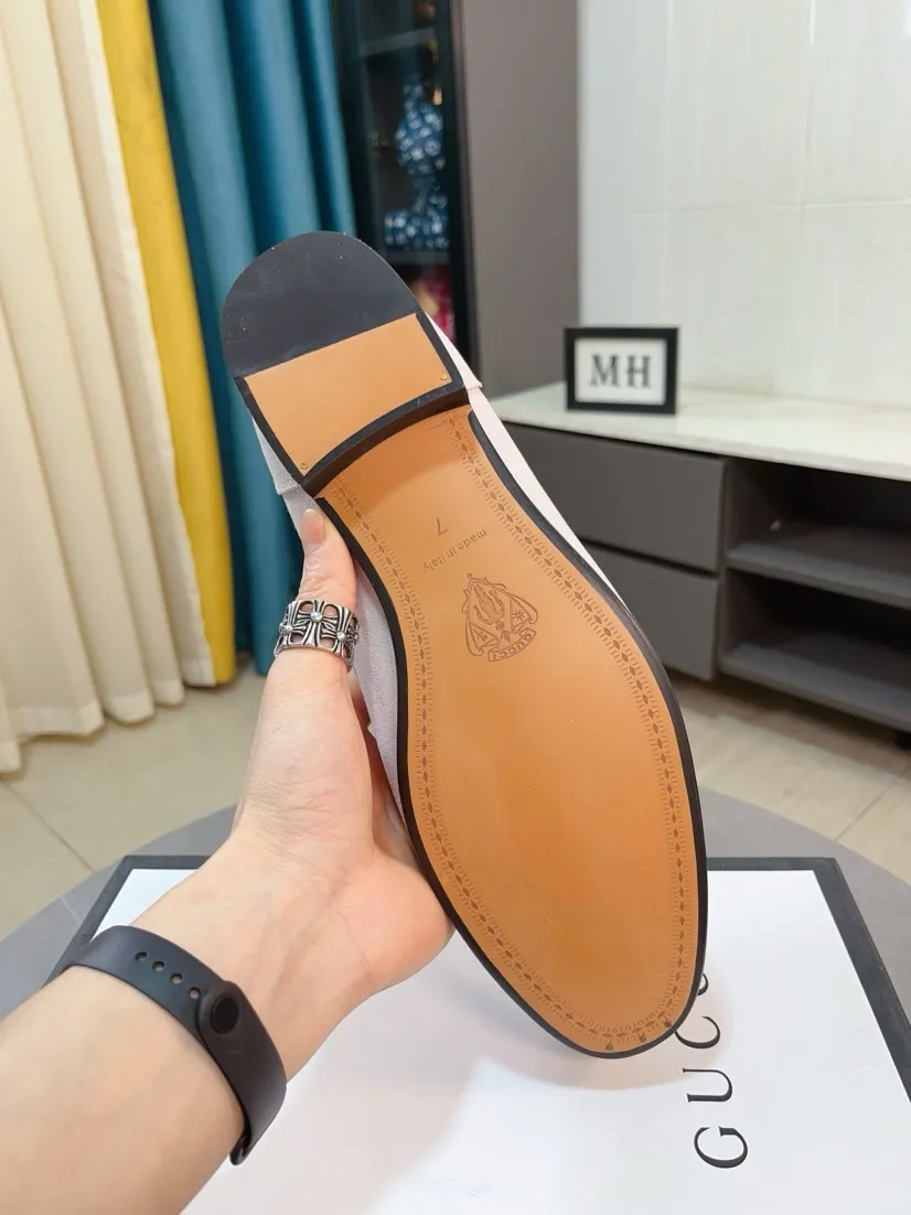 Men's shoes 💰500🌹🌹【GUCCI】The most popular classic Gucci leather shoes. Synchronized with the official website, the upper is made of Italian first-layer cowhide ➕cowhide lining, with unique brand and unique craftsmanship. Highlighting the hot style of the new year. Stop hesitating, stop wandering, get it now. Number: 38--44